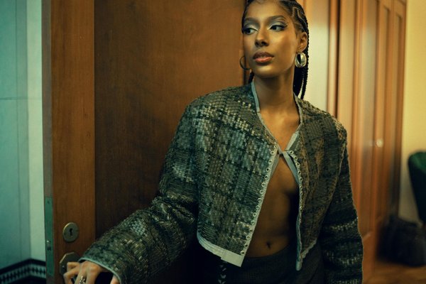 Vêtement personnalisé made in france : la qualité sur-mesure